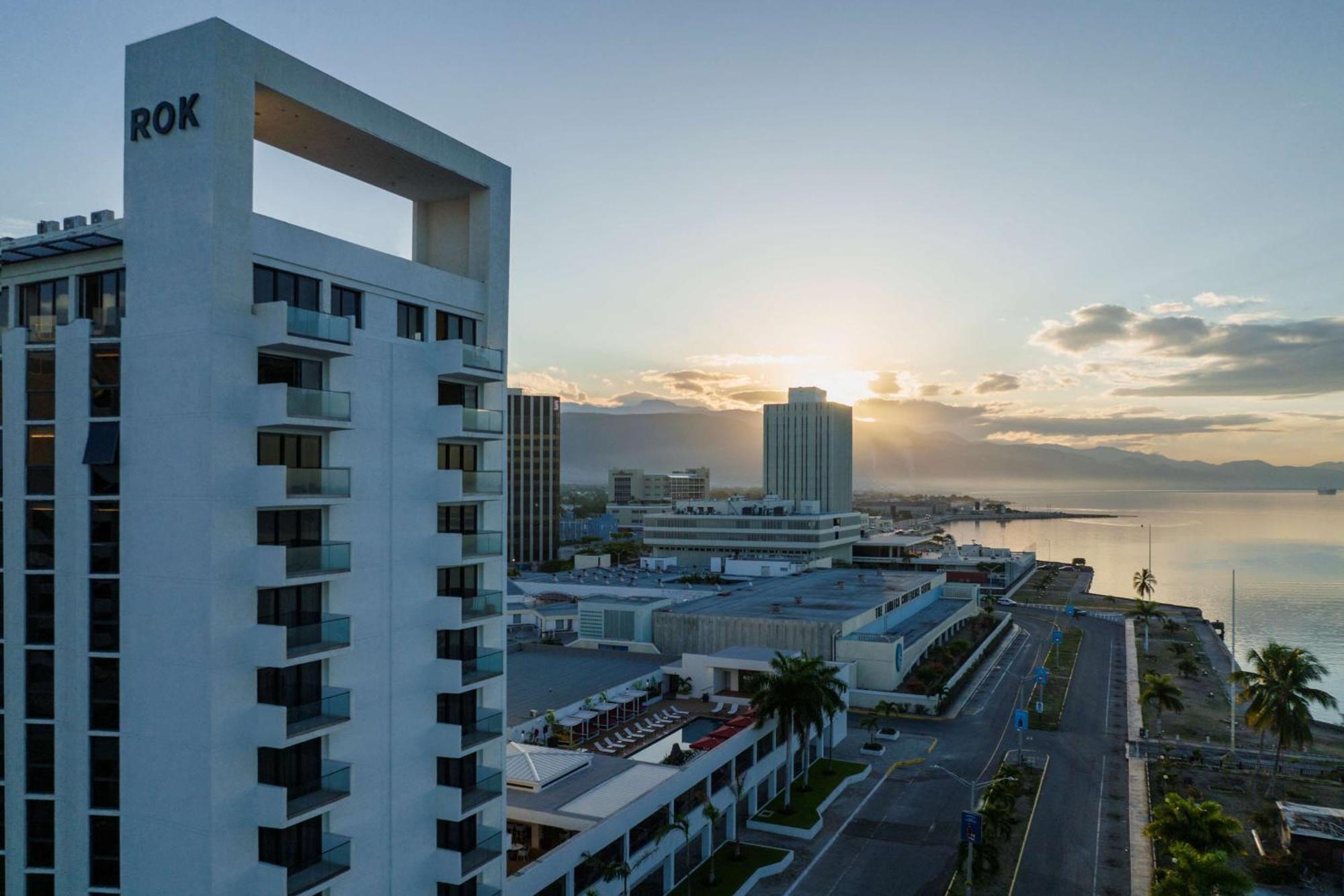 Rok Hotel Kingston Tapestry Collection By Hilton Exterior foto
