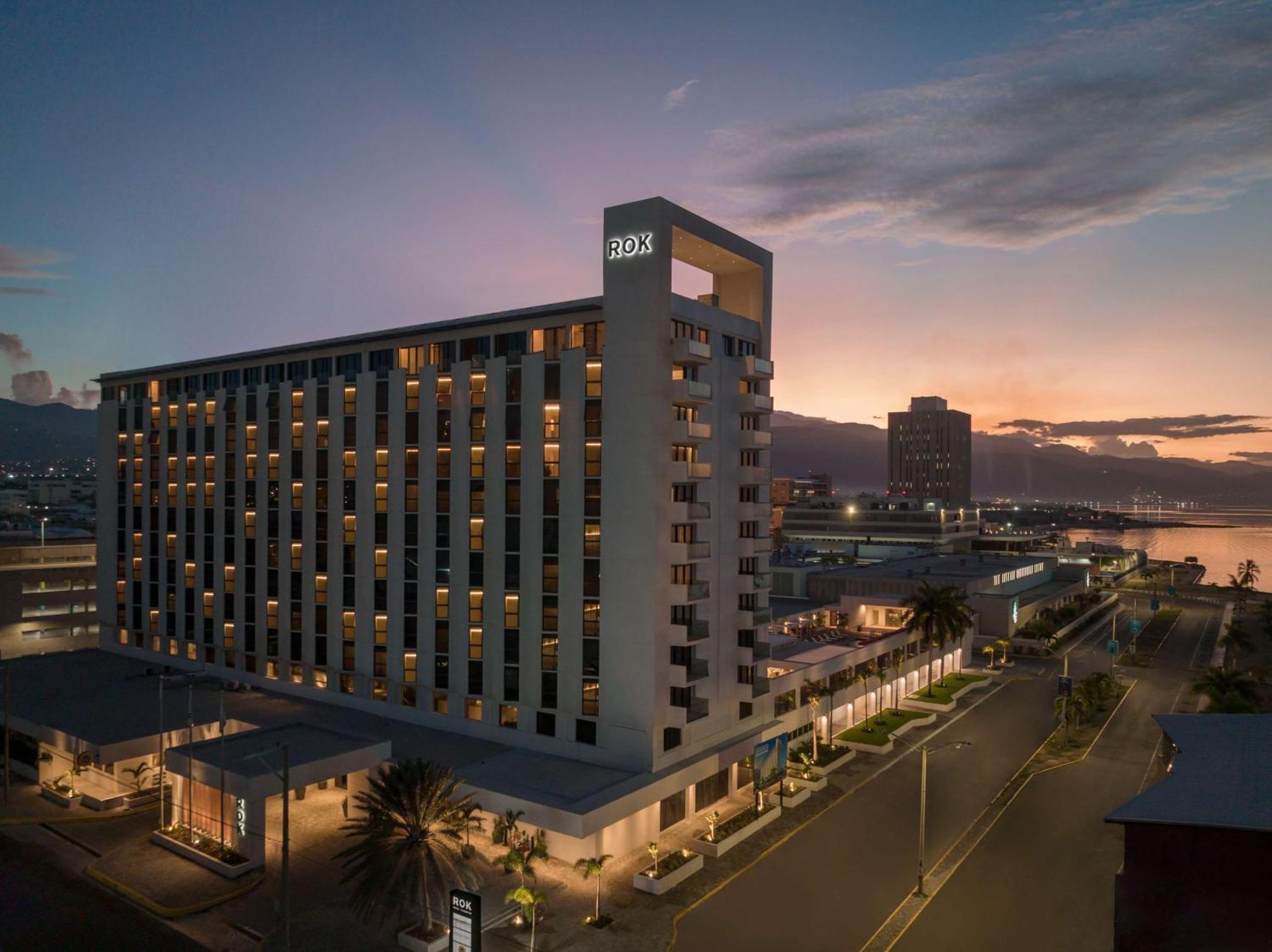 Rok Hotel Kingston Tapestry Collection By Hilton Exterior foto