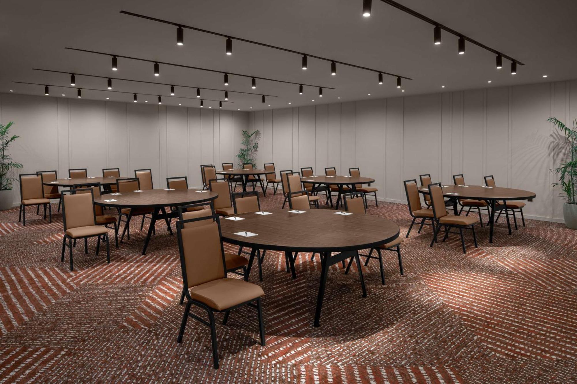 Rok Hotel Kingston Tapestry Collection By Hilton Exterior foto